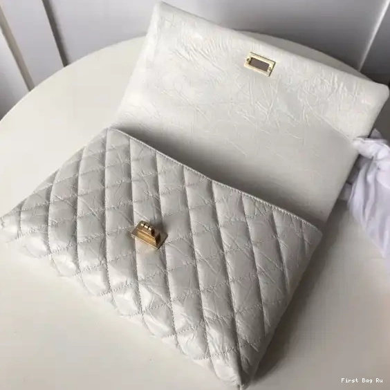 First Bag Ru CHANEL CHANELUTCH 0513